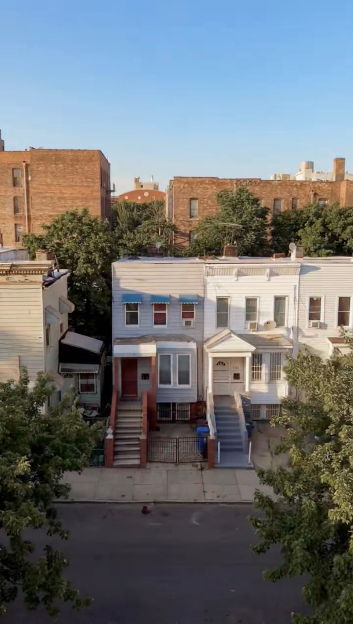 Video tour still — 829 Jennings St, Bronx, NY, 10459
