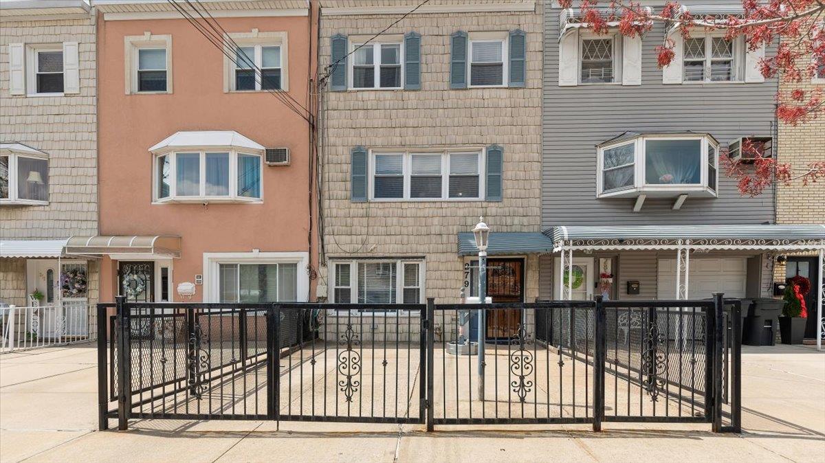 Video tour still — 279 Huntington Avenue, Bronx, NY 10465
