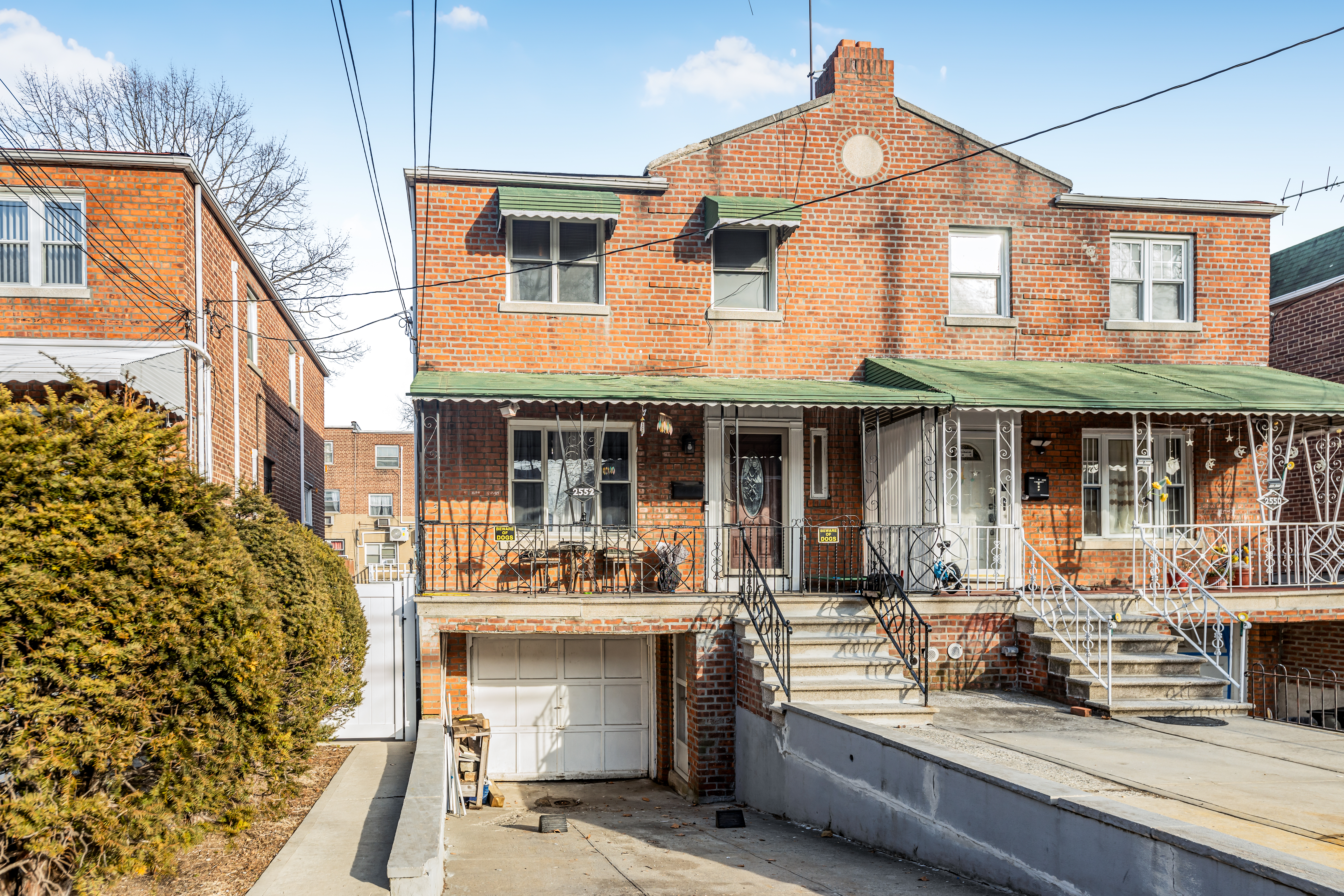 Video tour still — 2552 Fish Ave, Bronx, NY, 10469