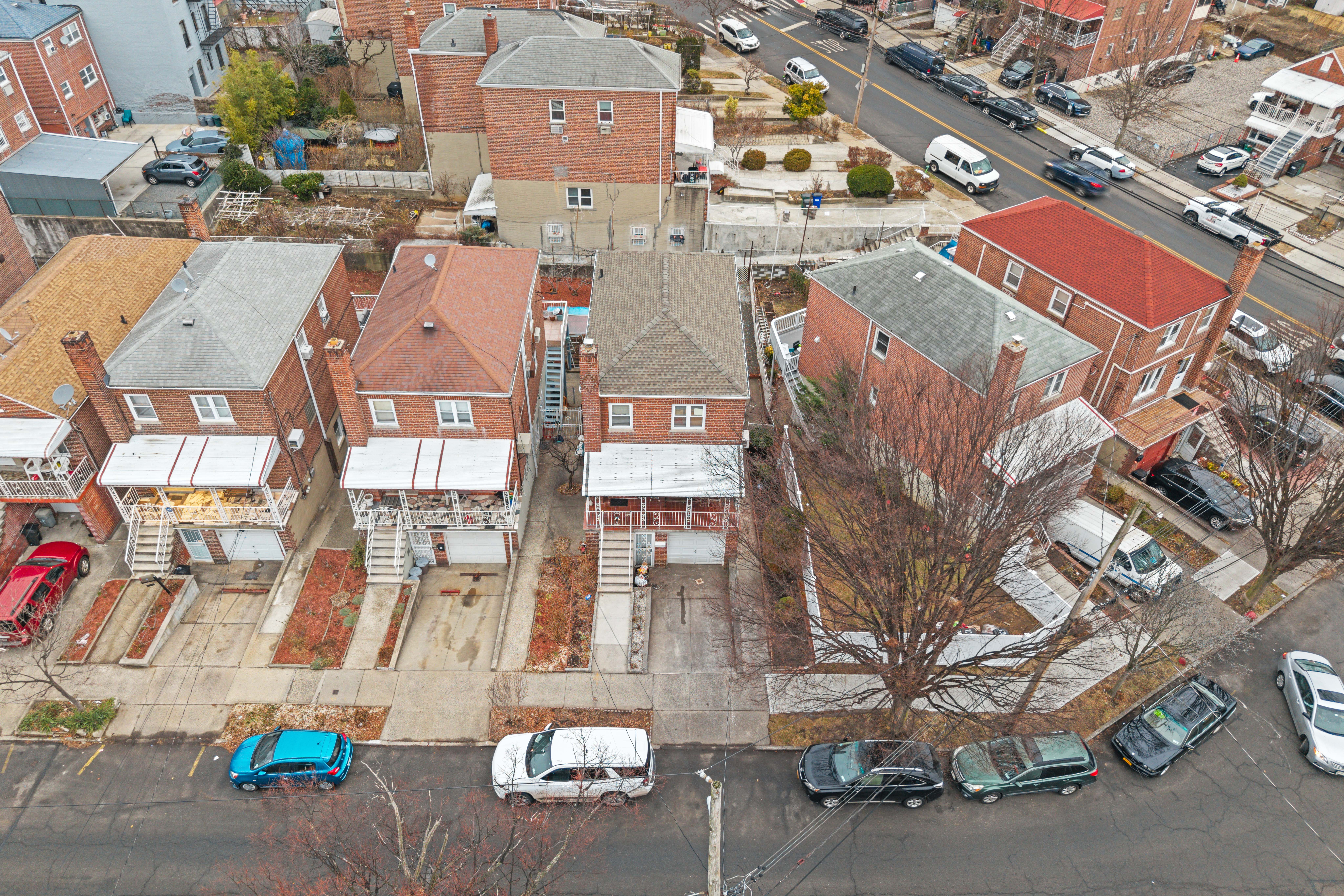 Video tour still — 2004 Bogart Ave, Bronx, NY, 10462