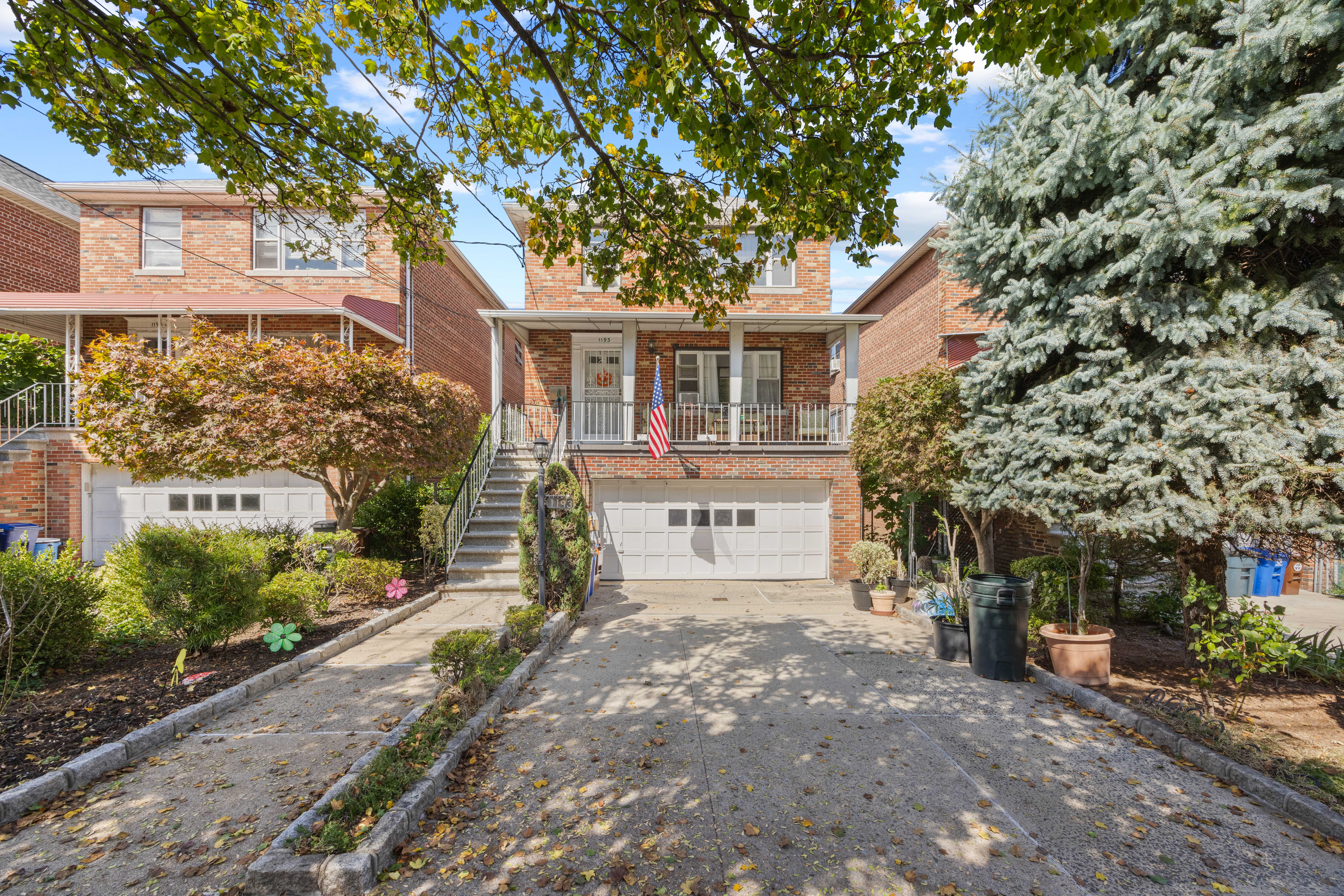 Video tour still — 1193 Neill Ave, Bronx, NY, 10461