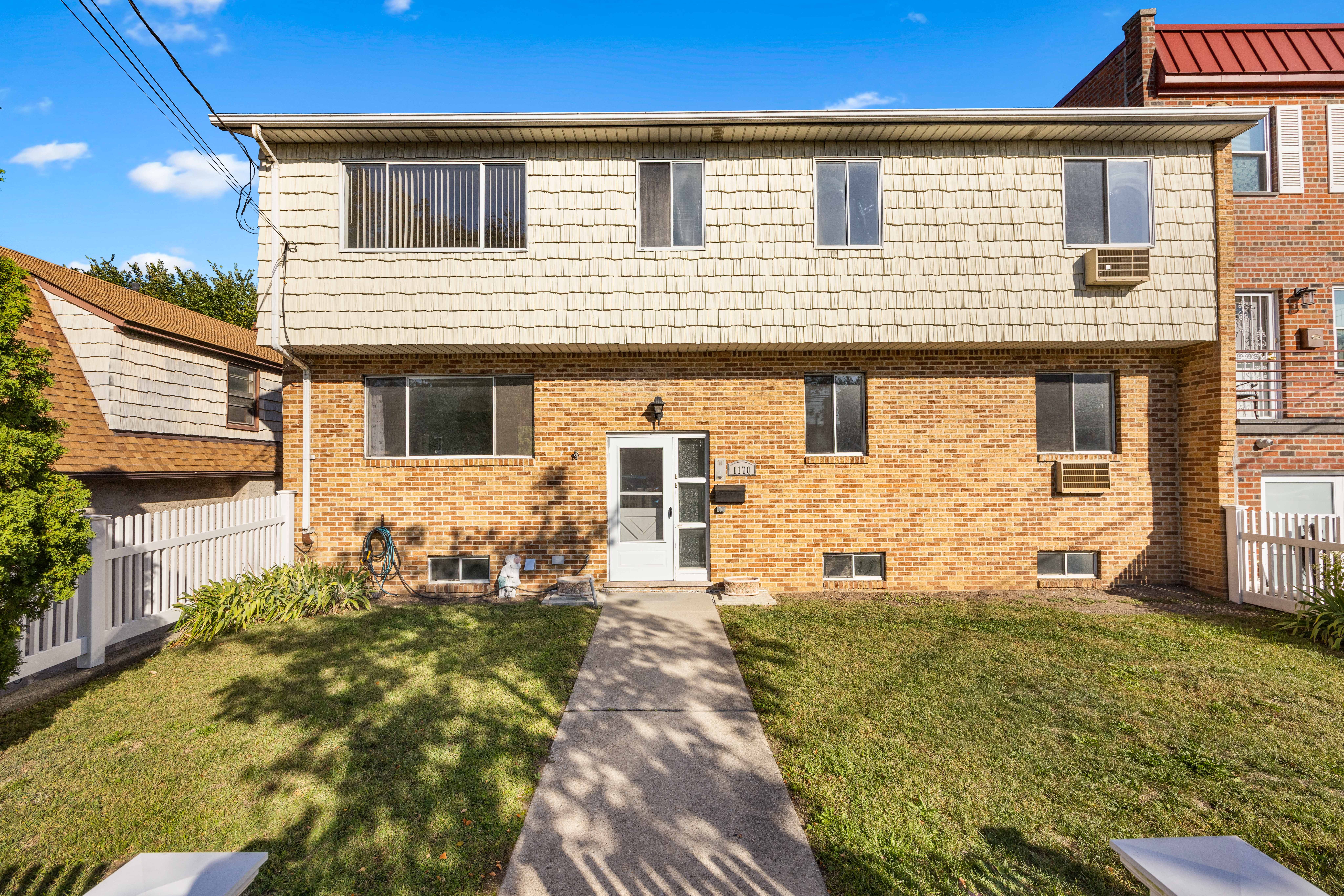 Video tour still — 1170 Ellsworth Ave, Bronx, NY, 10465